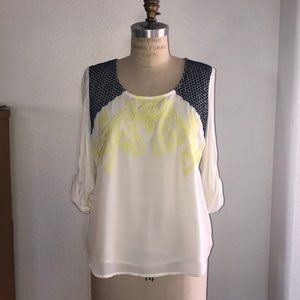 SALE!! Anthropologie-Skies Are Blue-Embroidered blouse